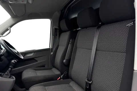 BG74AYV Volkswagen Transporter 2.0 TDI 110 Highline Van Thumbnail #11
