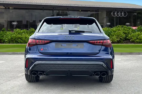 Audi S3 2.0 TFSI Black Edition Sportback S Tronic quattro Euro 6 (s/s) 5dr Thumbnail #5