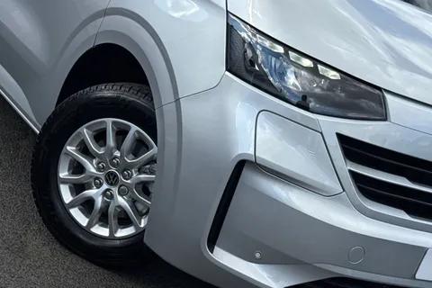 BV75OFA Volkswagen E-Transporter SWB 218PS  65kWh Electric Panel Van Thumbnail #28