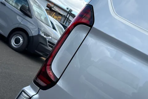 BV75OFA Volkswagen E-Transporter SWB 218PS  65kWh Electric Panel Van Thumbnail #33