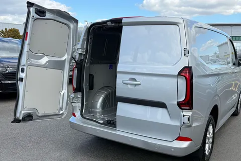 BV75OFA Volkswagen E-Transporter SWB 218PS  65kWh Electric Panel Van Thumbnail #42