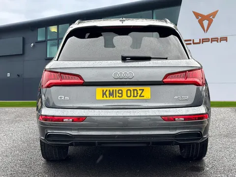 KM19ODZ Audi Q5 2.0 TDI 40 Black Edition S Tronic quattro Euro 6 (s/s) 5dr Thumbnail #5