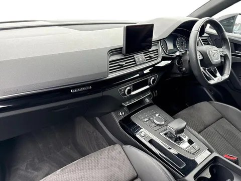 KM19ODZ Audi Q5 2.0 TDI 40 Black Edition S Tronic quattro Euro 6 (s/s) 5dr Thumbnail #9