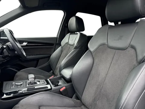 KM19ODZ Audi Q5 2.0 TDI 40 Black Edition S Tronic quattro Euro 6 (s/s) 5dr Thumbnail #11