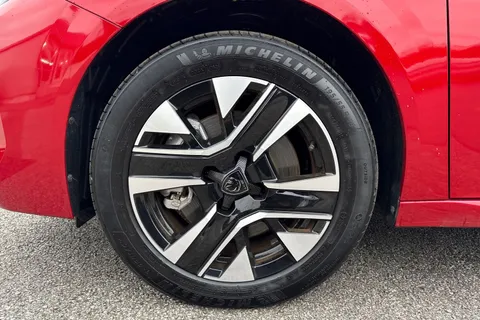 11 of 66 for PEUGEOT 208 100kW E-Style 50kWh 5dr Auto