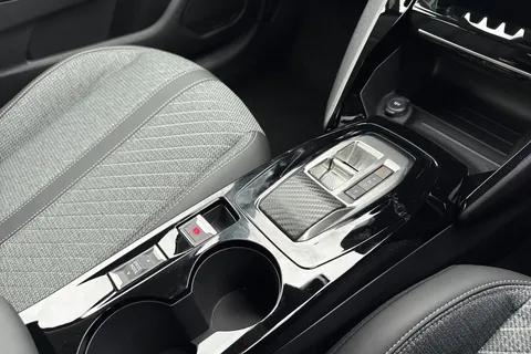 22 of 66 for PEUGEOT 208 100kW E-Style 50kWh 5dr Auto