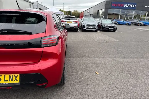 32 of 66 for PEUGEOT 208 100kW E-Style 50kWh 5dr Auto