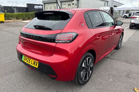 33 of 66 for PEUGEOT 208 100kW E-Style 50kWh 5dr Auto