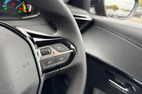 40 of 66 for PEUGEOT 208 100kW E-Style 50kWh 5dr Auto