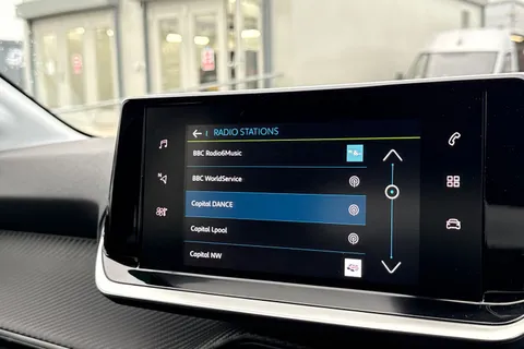 46 of 66 for PEUGEOT 208 100kW E-Style 50kWh 5dr Auto