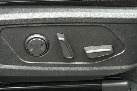 DA73ENW Hyundai Tucson 1.6 h T-GDi Ultimate Auto Euro 6 (s/s) 5dr Thumbnail #28