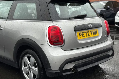 PE72YMM Mini Hatch 1.5 Cooper Classic Steptronic Euro 6 (s/s) 3dr Thumbnail #9
