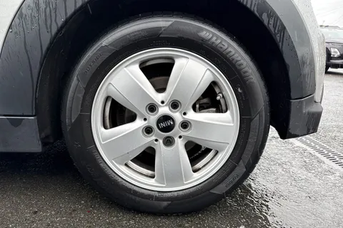 PE72YMM Mini Hatch 1.5 Cooper Classic Steptronic Euro 6 (s/s) 3dr Thumbnail #13