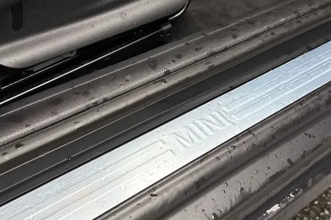 PE72YMM Mini Hatch 1.5 Cooper Classic Steptronic Euro 6 (s/s) 3dr Thumbnail #29