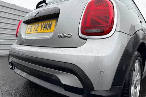 PE72YMM Mini Hatch 1.5 Cooper Classic Steptronic Euro 6 (s/s) 3dr Thumbnail #31