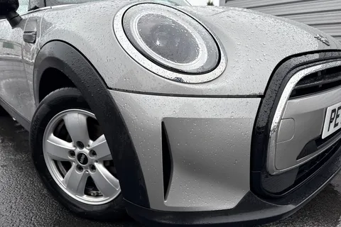 PE72YMM Mini Hatch 1.5 Cooper Classic Steptronic Euro 6 (s/s) 3dr Thumbnail #35