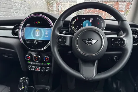 PE72YMM Mini Hatch 1.5 Cooper Classic Steptronic Euro 6 (s/s) 3dr Thumbnail #46