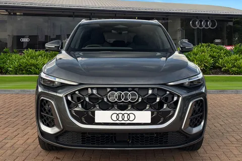  Audi Q5 2.0 TDI S line S Tronic quattro Euro 6 (s/s) 5dr Thumbnail #6