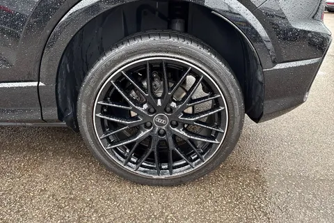 DC22HMJ Audi Q2 Black Edition 35 TFSI  150 PS 6-speed Thumbnail #11
