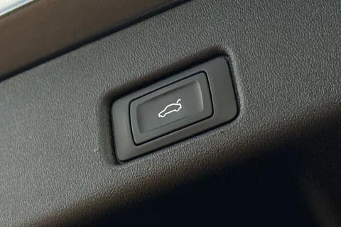  Audi Q5 2.0 TDI S line S Tronic quattro Euro 6 (s/s) 5dr Thumbnail #27