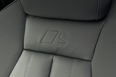  Audi Q5 2.0 TDI S line S Tronic quattro Euro 6 (s/s) 5dr Thumbnail #32