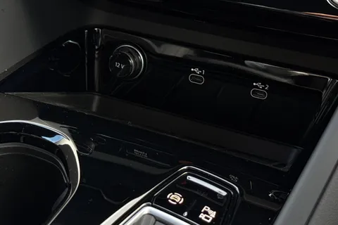  Audi Q5 2.0 TDI S line S Tronic quattro Euro 6 (s/s) 5dr Thumbnail #39