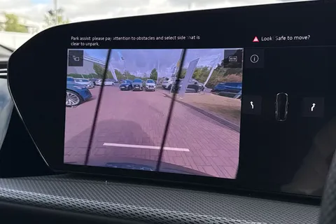  Audi Q5 2.0 TDI S line S Tronic quattro Euro 6 (s/s) 5dr Thumbnail #40