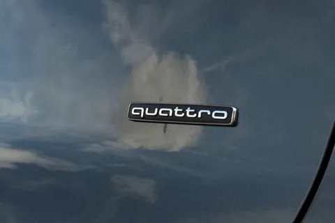  Audi Q5 2.0 TDI S line S Tronic quattro Euro 6 (s/s) 5dr Thumbnail #54