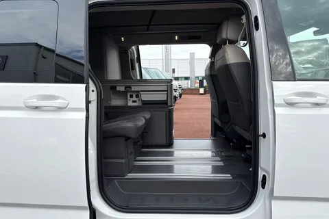 BV75OEH Volkswagen California 1.5 eHybrid 245ps 4Motion DSG Thumbnail #47