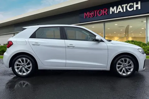 PJ19AOK Audi A1 1.0 TFSI 30 Sport Sportback Euro 6 (s/s) 5dr Thumbnail #4