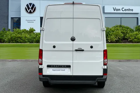 DE75OUB Volkswagen Crafter CR35 Panel van Commerce Plus LWB 140 PS 2.0 TDI 8sp Auto - Delivery Mileage Thumbnail #5
