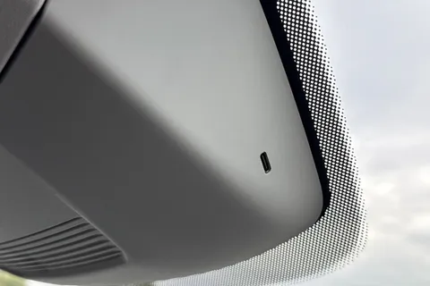 DE75OUB Volkswagen Crafter CR35 Panel van Commerce Plus LWB 140 PS 2.0 TDI 8sp Auto - Delivery Mileage Thumbnail #39