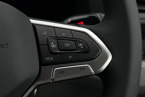 DE75OUB Volkswagen Crafter CR35 Panel van Commerce Plus LWB 140 PS 2.0 TDI 8sp Auto - Delivery Mileage Thumbnail #45