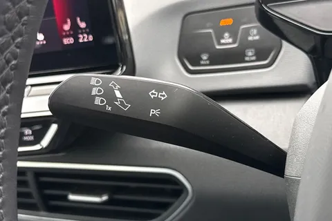 YD71MWF Volkswagen ID.3 Pure Performance 45kWh Life Auto 5dr Thumbnail #30