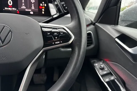 YD71MWF Volkswagen ID.3 Pure Performance 45kWh Life Auto 5dr Thumbnail #32