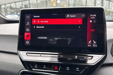 YD71MWF Volkswagen ID.3 Pure Performance 45kWh Life Auto 5dr Thumbnail #37