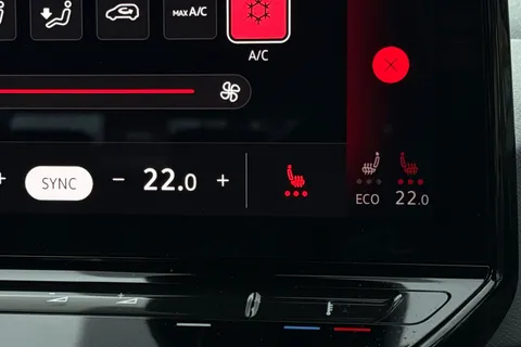 YD71MWF Volkswagen ID.3 Pure Performance 45kWh Life Auto 5dr Thumbnail #41