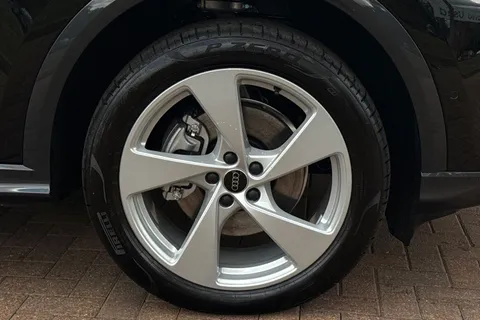 Audi Q5 2.0 TFSI S line S Tronic quattro Euro 6 (s/s) 5dr Thumbnail #12