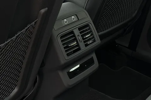 Audi Q5 2.0 TFSI S line S Tronic quattro Euro 6 (s/s) 5dr Thumbnail #29