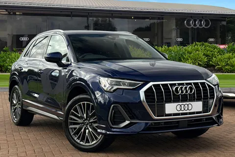 Audi Q3 1.5 TFSI CoD 35 S line S Tronic Euro 6 (s/s) 5dr Thumbnail #2