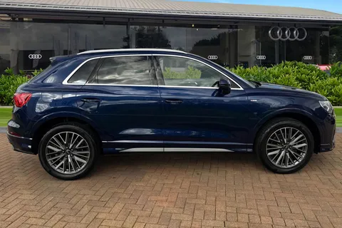 Audi Q3 1.5 TFSI CoD 35 S line S Tronic Euro 6 (s/s) 5dr Thumbnail #4