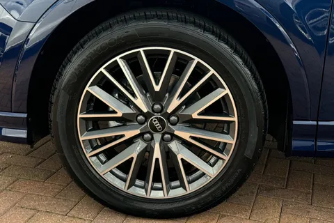 Audi Q3 1.5 TFSI CoD 35 S line S Tronic Euro 6 (s/s) 5dr Thumbnail #10