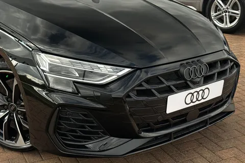  Audi S3 2.0 TFSI Black Edition Sportback S Tronic quattro Euro 6 (s/s) 5dr Thumbnail #9