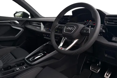  Audi S3 2.0 TFSI Black Edition Sportback S Tronic quattro Euro 6 (s/s) 5dr Thumbnail #14
