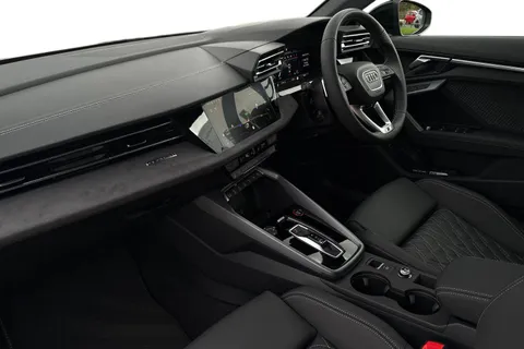  Audi S3 2.0 TFSI Black Edition Sportback S Tronic quattro Euro 6 (s/s) 5dr Thumbnail #15