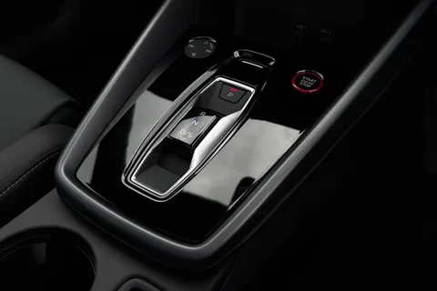  Audi S3 2.0 TFSI Black Edition Sportback S Tronic quattro Euro 6 (s/s) 5dr Thumbnail #23