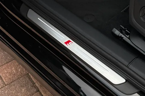 Audi S3 2.0 TFSI Black Edition Sportback S Tronic quattro Euro 6 (s/s) 5dr Thumbnail #33