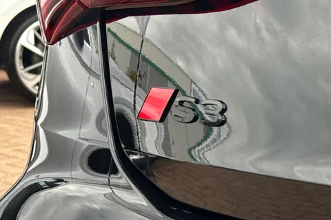  Audi S3 2.0 TFSI Black Edition Sportback S Tronic quattro Euro 6 (s/s) 5dr Thumbnail #49