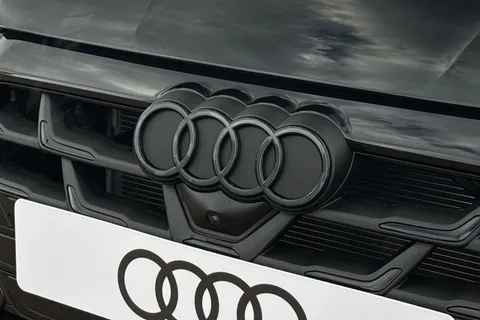  Audi S3 2.0 TFSI Black Edition Sportback S Tronic quattro Euro 6 (s/s) 5dr Thumbnail #54