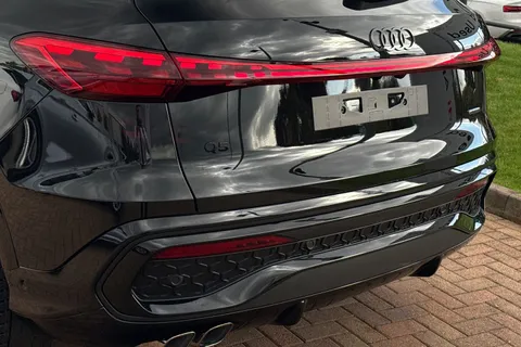  Audi Q5 2.0 TDI Edition 1 Sportback S Tronic quattro Euro 6 (s/s) 5dr Thumbnail #8